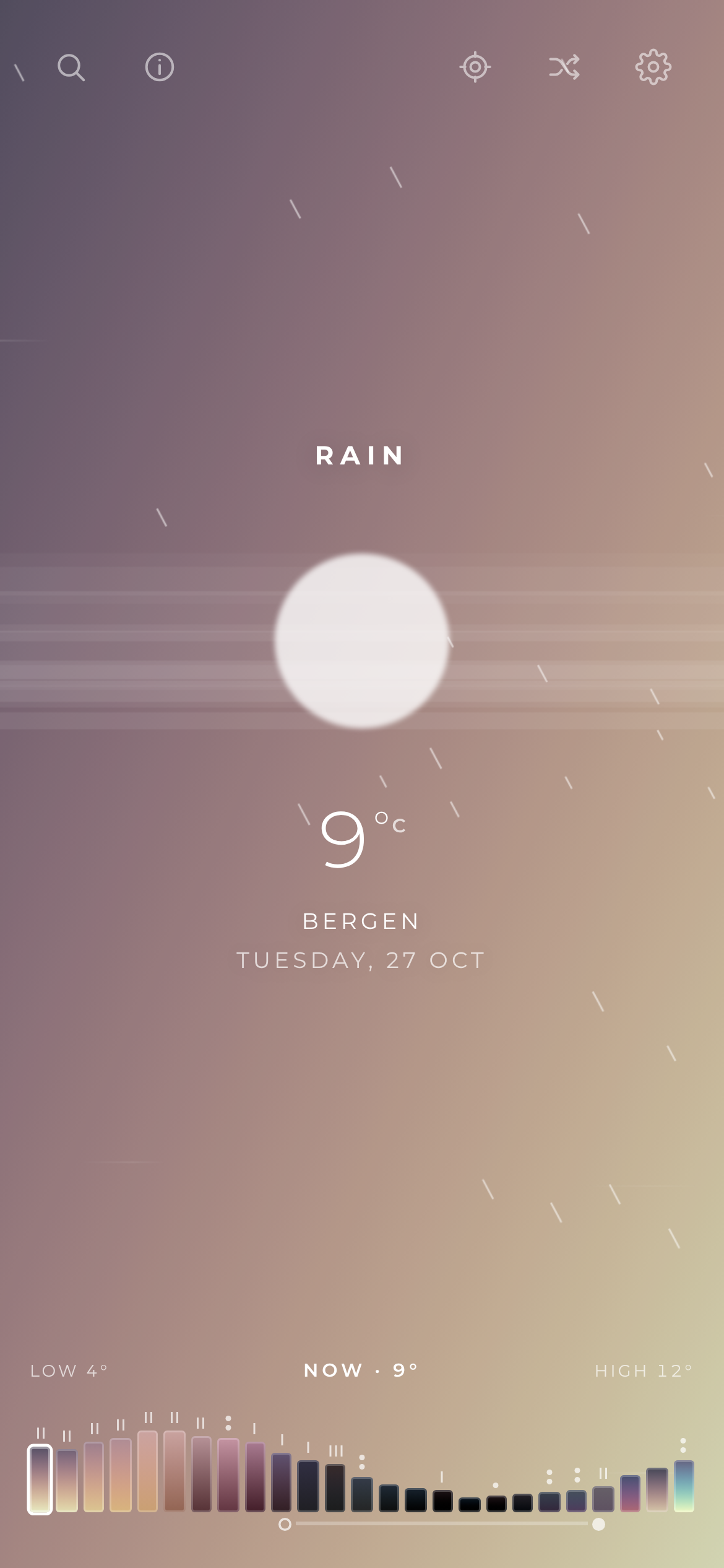 Rain at 9° in Bergen — grey-pink sky, slanted rain from a 32 km/h wind